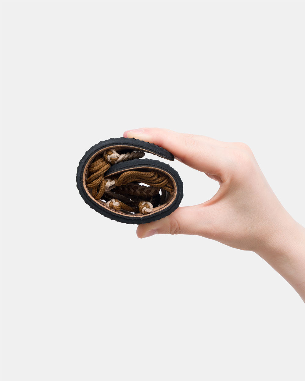 טאץ' רחב – נעליים